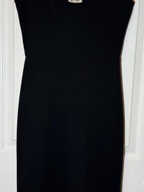 Classic Black Scoop Neck Midi Dress